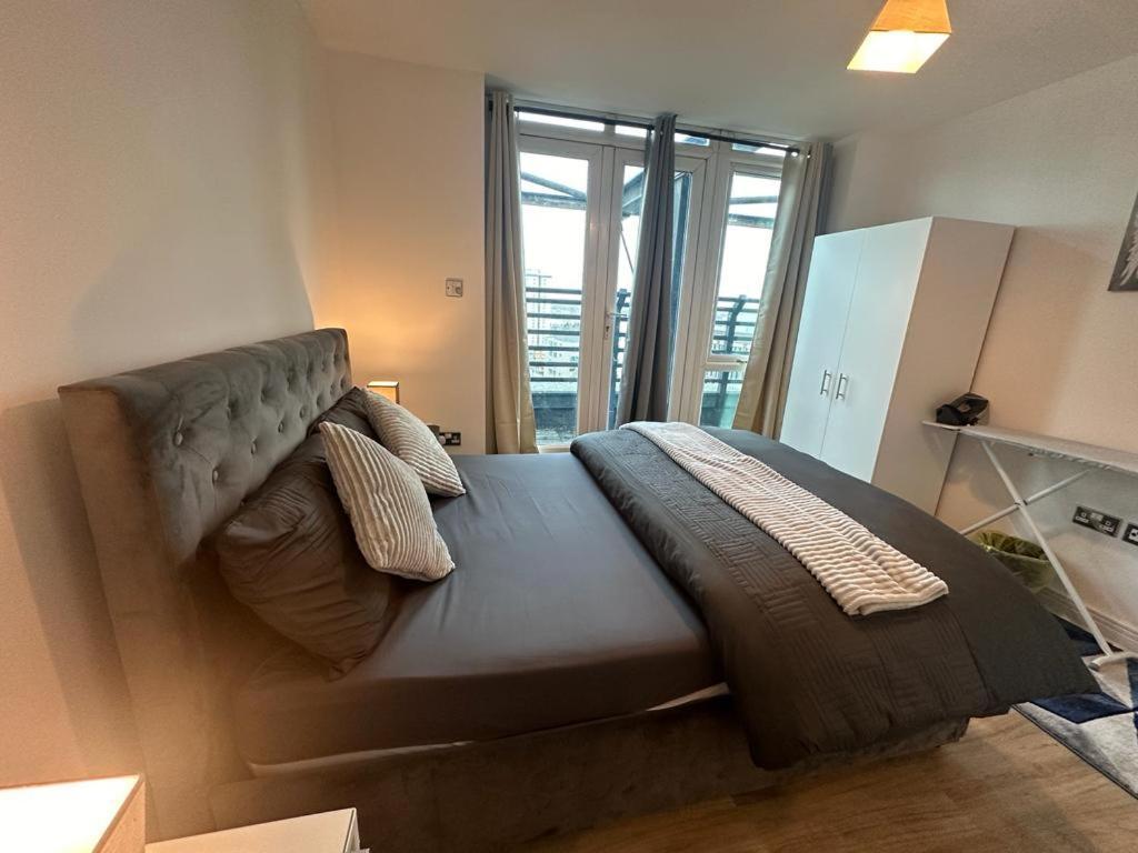 Apartament Cosy Views Londyn Zewnętrze zdjęcie