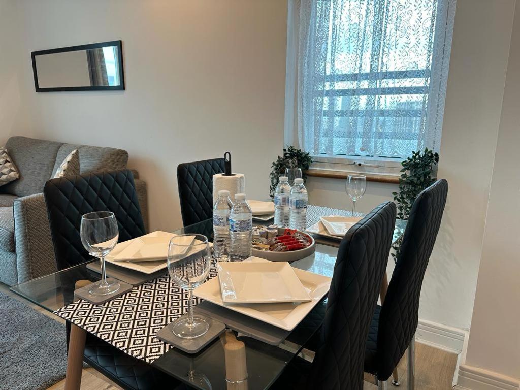 Apartament Cosy Views Londyn Zewnętrze zdjęcie